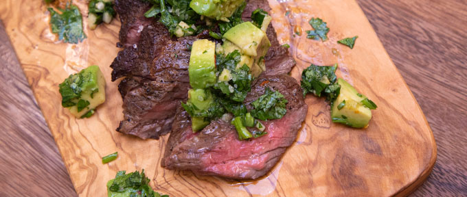avocado-chimichurri-skirt-steak