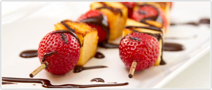 Grilled Fruit Kabobs With Chocolate Sauce