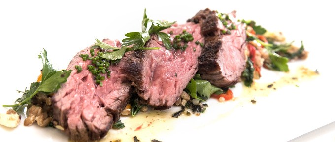 Mediterranean Steak & Farro Salad