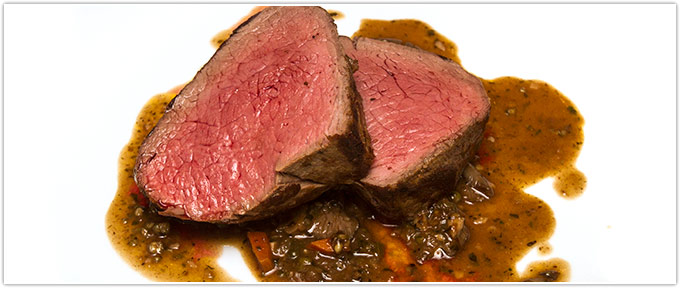 Oven-Roasted Chateaubriand With Green Peppercorn-Mushroom Ragù