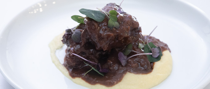 red-wine-braised-short-ribs-with-parsnip-puree-and-balsamic-onions