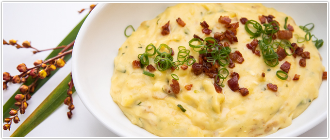 smashed-potatoes-with-jalapenos-chives-and-bacon