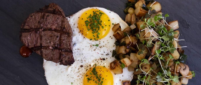 steak-and-eggs-with-potato-hash