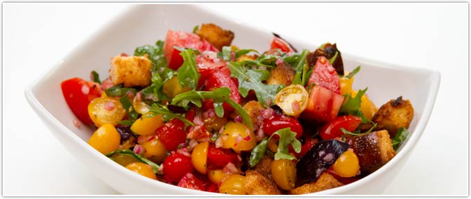 Tomato Panzanella With Arugula